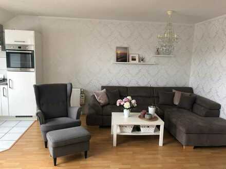 Schöne 3-Zimmer-Maisonette-Wohnung mit Balkon und EBK in Hanau