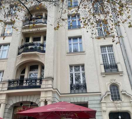 Großzügige Bürofläche in repräsentativem Altbau in bester Lage in Charlottenburg