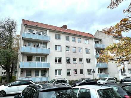 Kiel - Am Dreiecksplatz: Freie 3 Zimmer Eigentumswohnung mit Balkon im EG = Jetzt Reserviert !