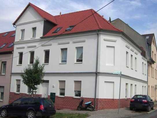 *Charmantes Mehrfamilienhaus in Aschersleben- Ihr neues Investitionsobjekt*