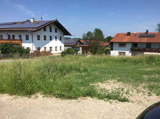 Voll erschlossenes Baugrundstück für EFH, DHH oder MFH in Dettendorf Tuntenhausen