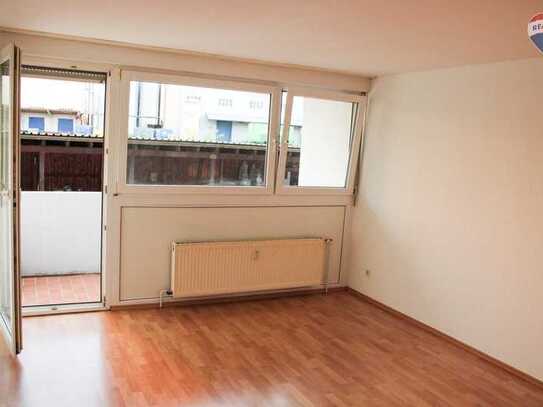 Zentrale 3 ZI WHG mit Balkon und Carport in Friedlingen. Renoviert und bezugsbereit!