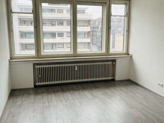 Renovierte 2 Zimmer am Loh mit Balkon!