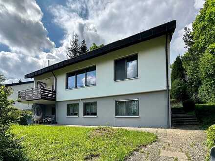 Hochwertiges Wohnen im repräsentativen Traumhaus mit Einliegerwohnung