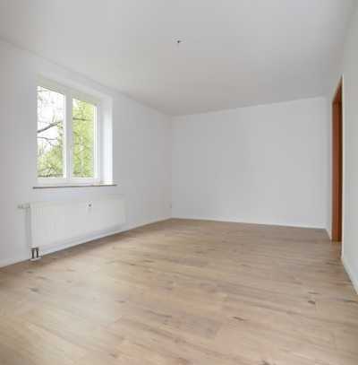 *Renovierte 1-Raum-Wohnung mit Balkon: IHR neues Zuhause in Hilbersdorf*