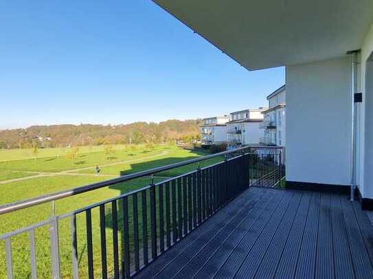 NEUBAU! Attraktive, helle 2-Zimmerwohnung mit großem Balkon und Weitblick in Bonn-Röttgen!