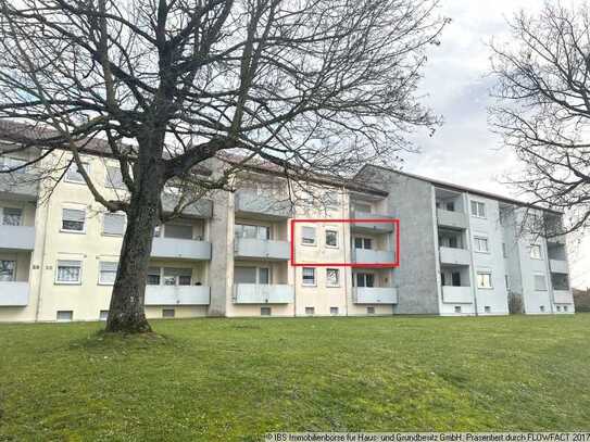 Einfach einziehen: Gemütliche 2-Zimmer-Wohnung mit Balkon und Stellplatz