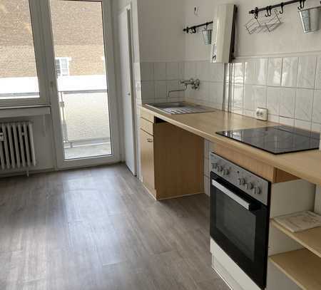 Schöne, geräumige zwei Zimmer Wohnung in Köln, Altstadt & Neustadt-Süd