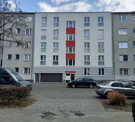 Aufgepasst..., für schnelle Entscheider! 3 Zimmer mit Wohnküche sind für Sie frisch Renoviert.