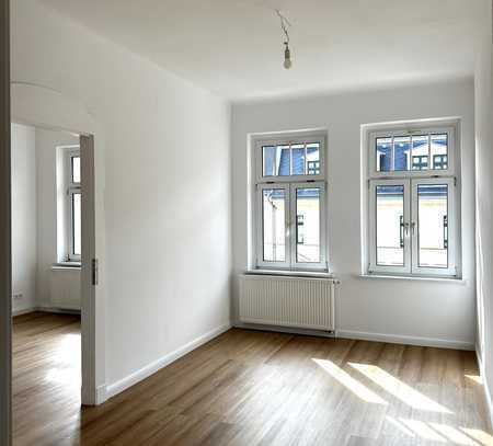 ERSTBEZUG AB SOFRT! Hochwertig sanierte 2-Zimmerwohnung mit Balkon.