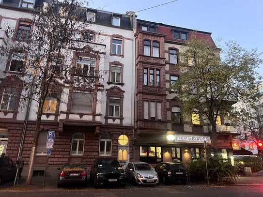 FFM-Sachsenhausen - Charmante 4-Zimmer-Maisonette-Altbauwohnung