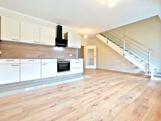 Einzigartige 4-Raum-Maisonettewohnung*EBK* ASR*zwei Bäder mit Fenster*Laminatfußboden*zentral*TOP*