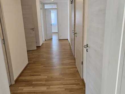 Helle, geräumige, neuwertige 3-Zimmer-Wohnung in 91522, Ansbach