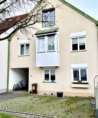 Ihr neues Zuhause in bester Lage: „Haus-im-Haus" mit Charme in Garching!