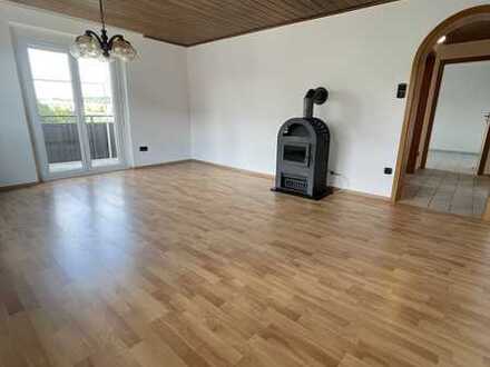 Ansprechende 3-Zimmer-Wohnung mit Balkon und Einbauküche in Gschwend