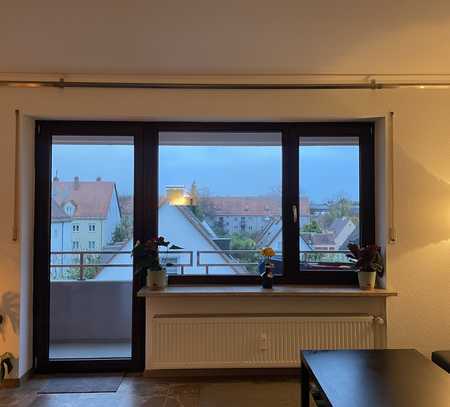 Geschmackvolle 2-Zimmer-Wohnung mit Balkon und EBK in Augburg | vom 30.Nov.2024 bis 25.Jan.2025