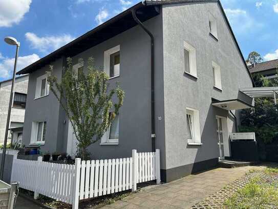 Einfamilienhaus mit Einliegerwohnung und ausgebautem Dachgeschoss