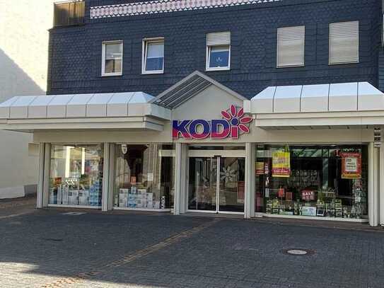 Attraktives Ladenlokal in der Gummersbach Einkaufsstraße
ab 01.07.25 verfügbar !