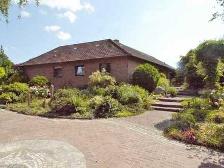 Großer Bungalow mit Nebengebäude und traumhaftem Garten. Provisonsfrei für den Käufer