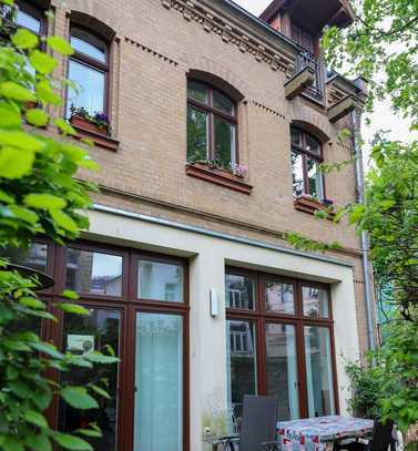 3 Etagen im Hinterhaus im Waldstraßenviertel, 4 Zimmer & 2 Terrassen sehr ruhig gelegen