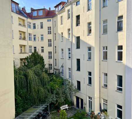 PROVISIONSFREI.Sanierte 3-Zi.-Wohnung mit neuer EBK, Balkon,2 Schlafzimmern am Volkspark Wilmersdorf