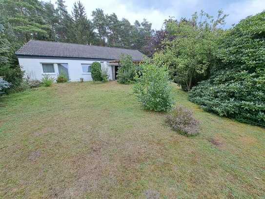 PROVISIONSFREI! Bungalow mit Teilkeller auf einem schönen Grundstück in Fassberg