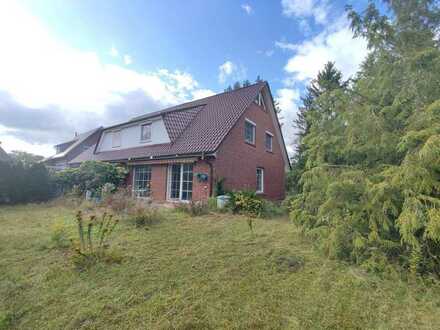 Doppelhaushälfte mit Garten in grüner Sackgasse