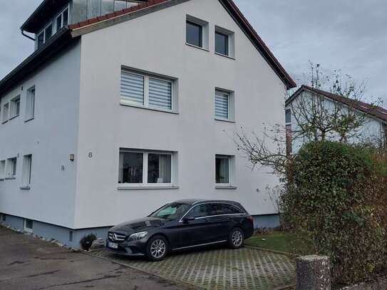 Schöne 4-Zimmer-Erdgeschosswohnung mit genialem Grundriss und EBK direkt in Langenau