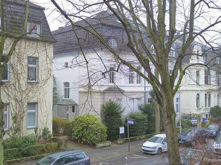 Charmante Altbauvilla in Bad Godesberg Villenviertel, mit Doppelgarage, Nähe Bonn Intern. School