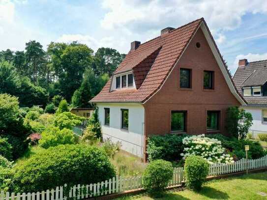 Einfamilienhaus mit großzügigem Garten in ruhiger Lage