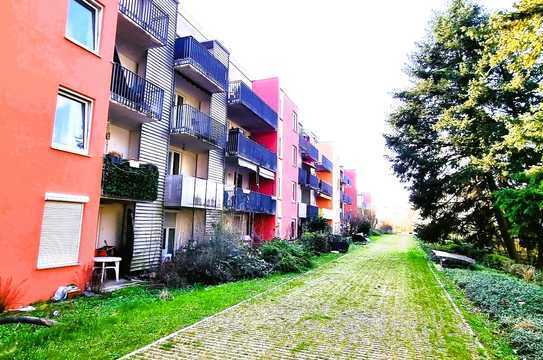 Frankfurt-Eschersheim: Gut geschnittene 2-Zimmer-Wohnung mit Balkon.