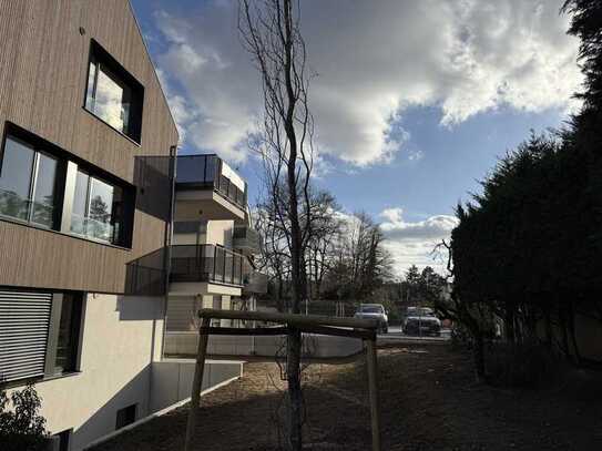 Spektakuläre Wohnung mit großer Dachterrasse - Erstbezug -