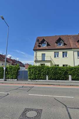 Charmante Doppelhaushälfte in Geislingen – 7,5 Zimmer, 132 m², Garage + Stellplatz