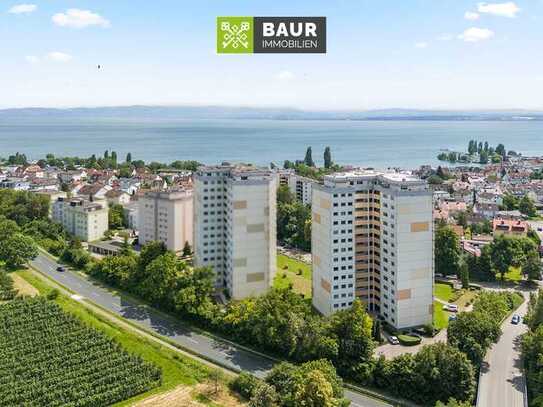 Bodensee und Alpenblick! Aufzugs versorgte 2,5-Zimmer-Wohnung mit TG-Stellplatz