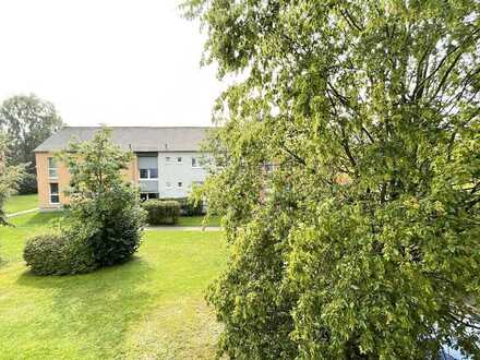 *** frisch renovierte 4 Zimmer Wohnung in ruhiger Wohngegend ***