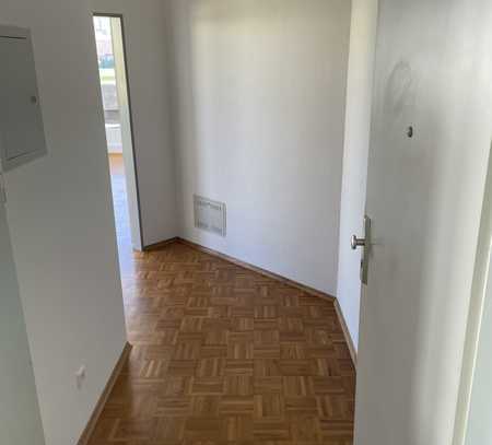 Geräumige und renovierte 1-Zimmer-Wohnung mit Terrasse in Lindau (Bodensee)