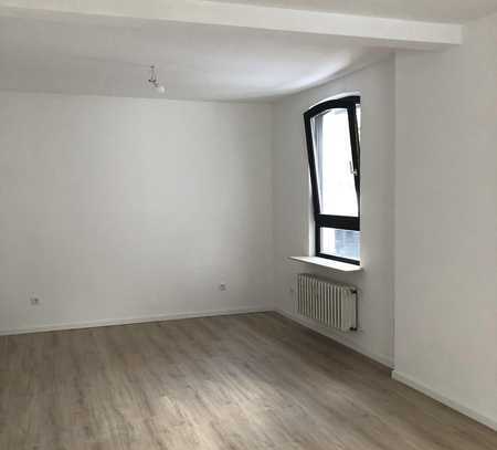 Schöne 2-Zimmer Altbau-Wohnung in Düsseldorf-Niederkassel