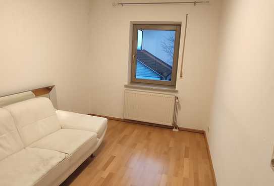 2-Zimmer-Wohnung mit Balkon und Außenstellplatz in Passau-Neustift