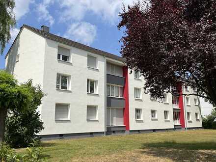 PROVISIONSFREI - BEZUGSFREI 
SANIERUNGSBEDÜRFTIGE 2-ZIMMER-ETW im 1. OG am PARK im HISTORISCHEN LIN