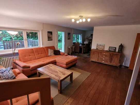 Freundliche 6-Zimmer-Maisonette-Wohnung mit gehobener Innenausstattung mit Balkon in Wachtberg
