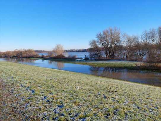 Neuss Uedesheim - 3 Zi. Erdgeschosswohnung - direkt am Rhein