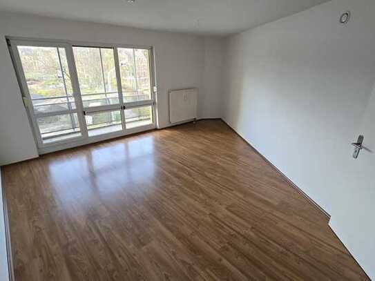 + + + perfekt geschnittene 3-Zimmer Wohnung mit 2 Balkonen und Lift + + +