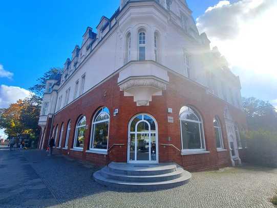 *Vorzugslage am Wannsee in repräsentativem Altbau*