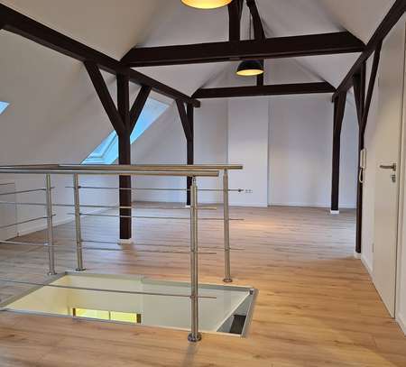 Charmante 5-Zimmer-Maisonette: Frisch saniert mit Loft-Atmosphäre in Solingen-Mitte