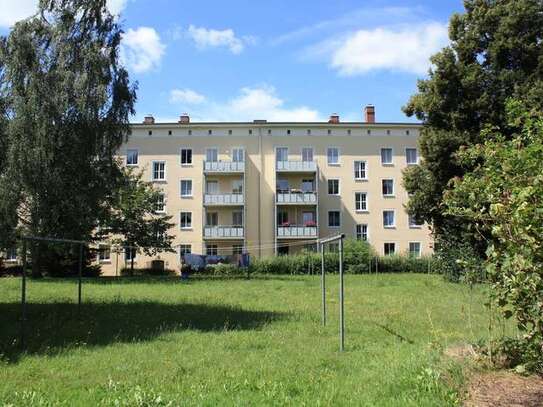 In ruhiger Seitenstraße gelegene 2-Raum-Wohnung mit Balkon