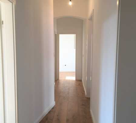 Helle 3-Zi. Altbau-Wohnung in Flingern