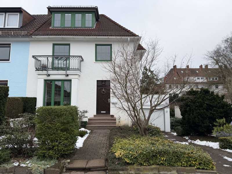 Wohnen in Schwachhausen - Familienfreundliches Reihenendhaus in charmanter Lage