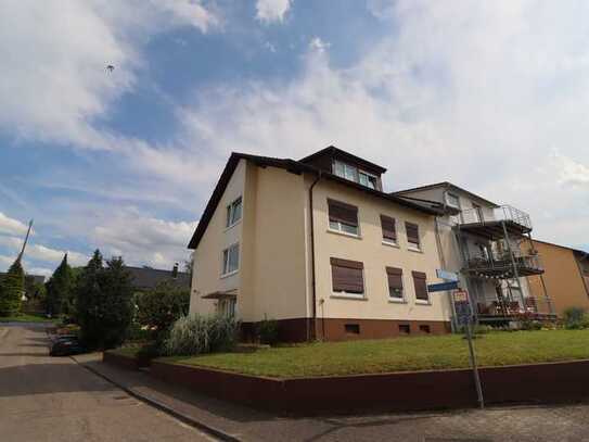 **3- FH mit 633 m² Grd. und Garten* Heizung von 2015**