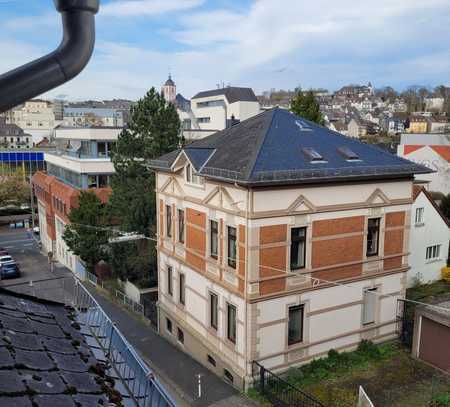 Schöne Dachgeschosswohung nahe Oberstadt- 70 m² - 3.0 Zi.