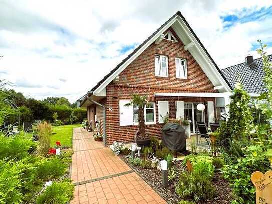 Charmantes Einfamilienhaus mit Gartenhaus